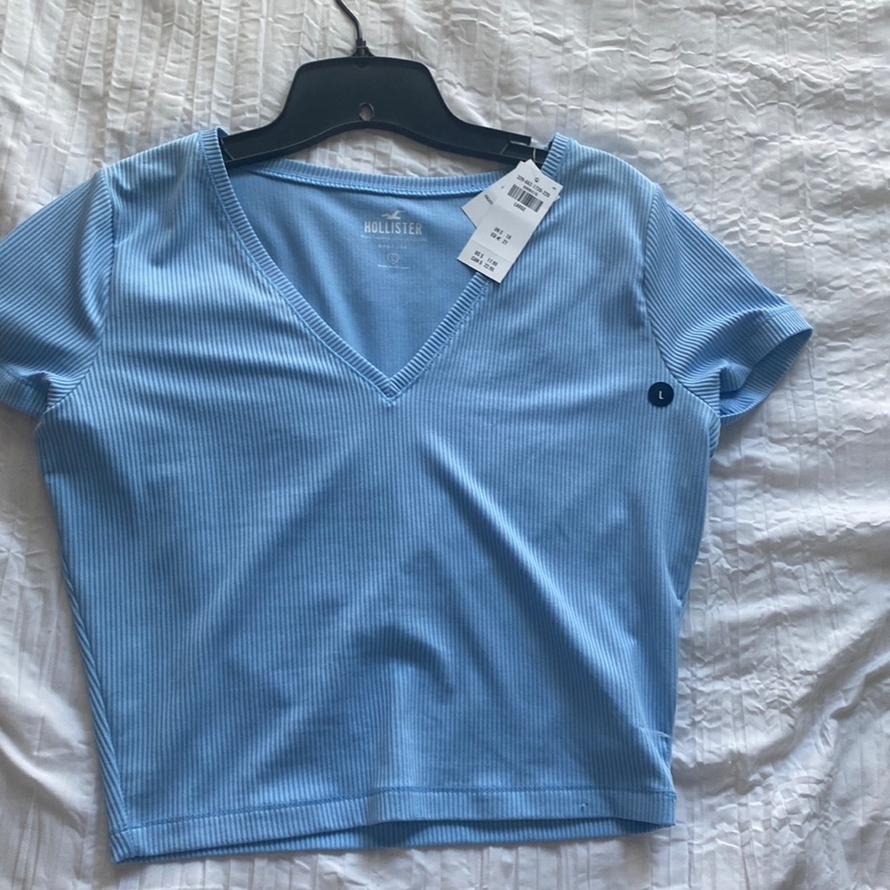 hollister baby tee